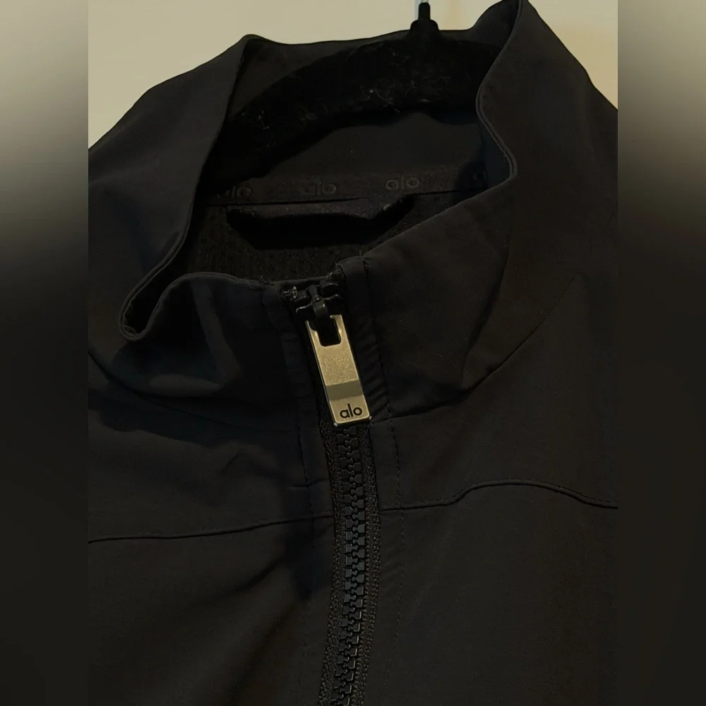 alo yoga clubhouse jacket black
